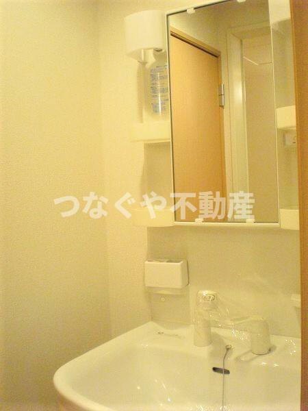 プラージュの洗面所|プラージュ