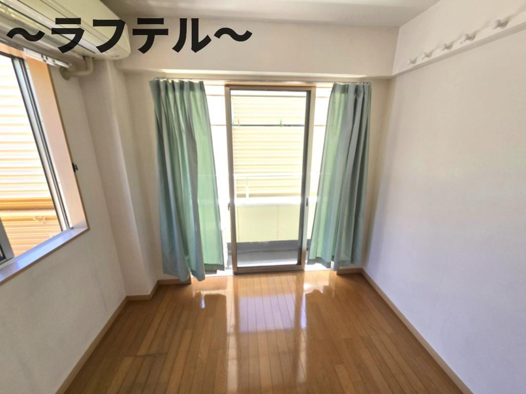 クレシェール狭山ヶ丘の洋室|反転イメージ写真
