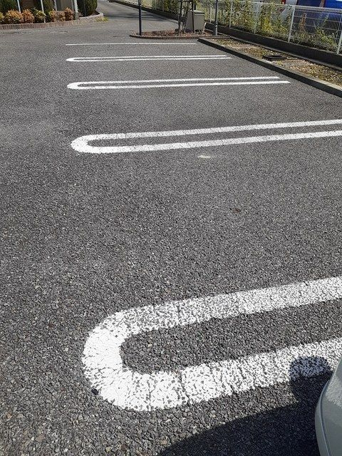 カレントの駐車場