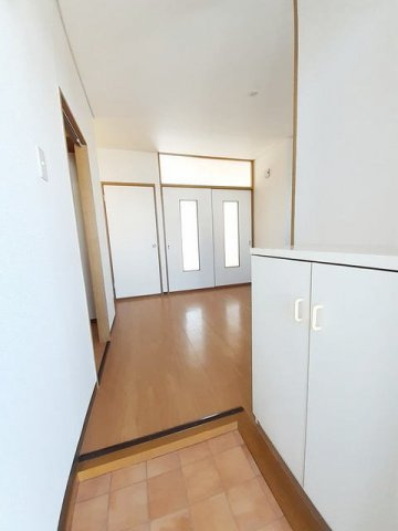 シェランジュの玄関