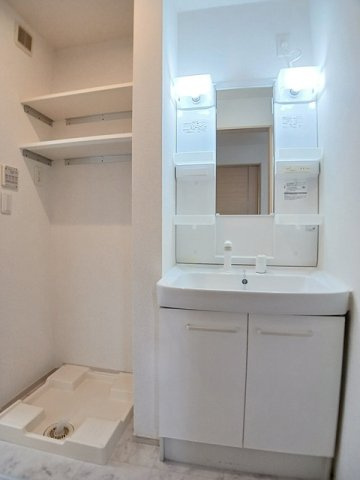 ジェルメ南葛西Ⅲの洗面所