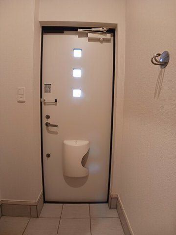 エレンシアの玄関