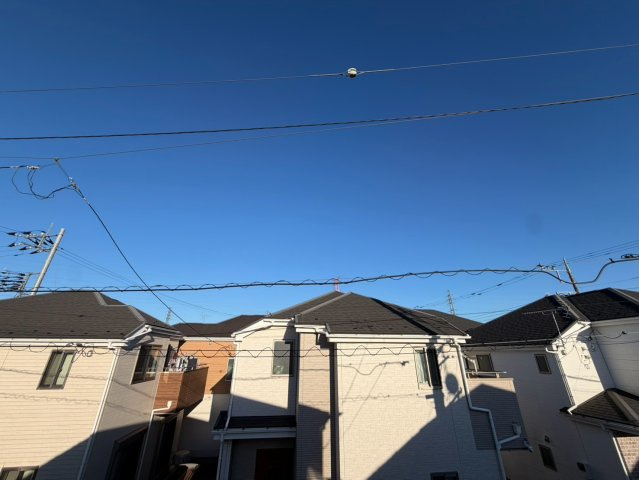 所沢市上新井三丁目中古戸建の前面道路含む現地写真