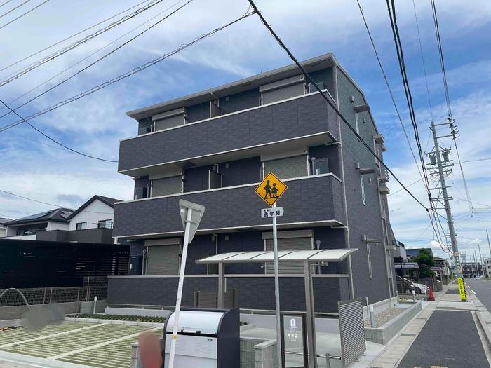 クロエの外観