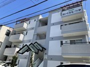 白い小さなマンション六甲の画像