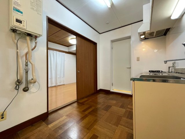 富永ビルの居間・リビング|居間です