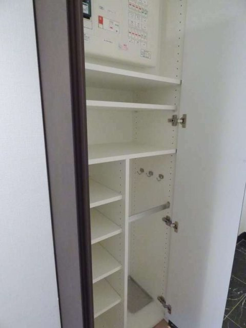 ルクシェール王子の収納|靴入