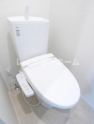 マーブルコート南流山のトイレ|落ち着いた色調のトイレです