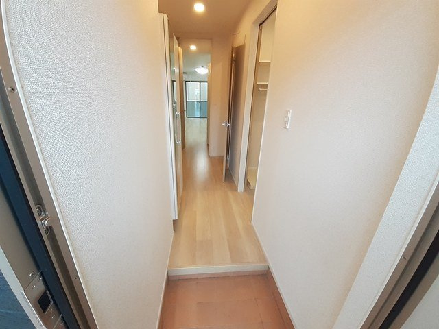 リバープレイン八天Ⅱの玄関
