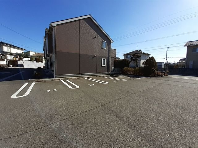 グラシュ・プレーヌⅠの駐車場