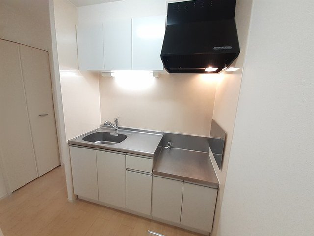 プール・トゥジュールのキッチン
