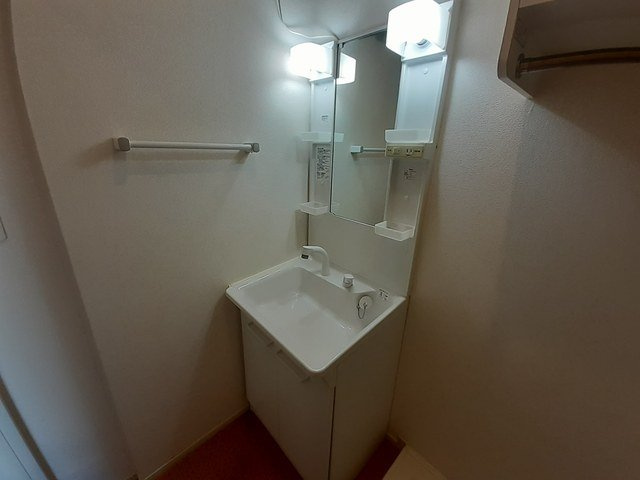 プール・トゥジュールの洗面所
