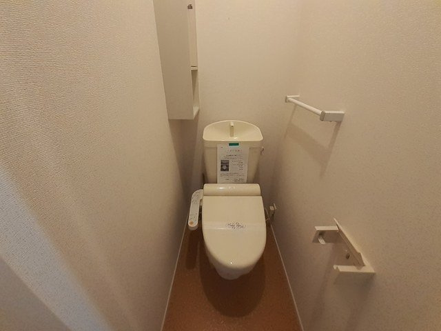 プール・トゥジュールのトイレ