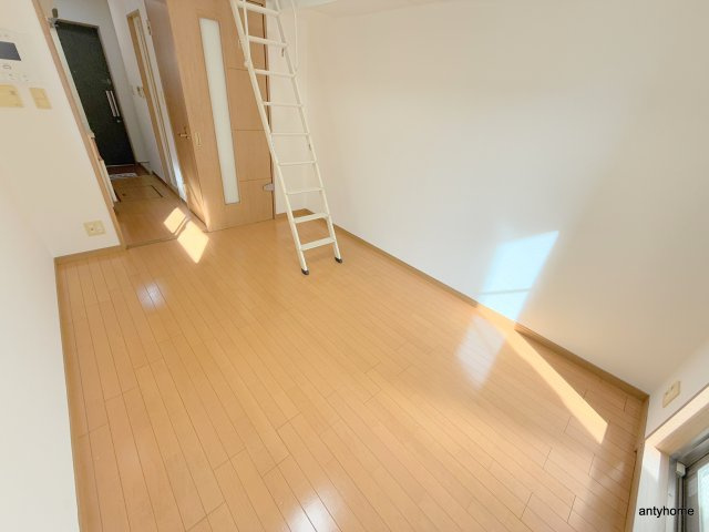エステムコート大阪・中之島南　仲介手数料無料の居間・リビング