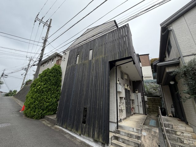 マ・ピエス読売ランド参番館の外観