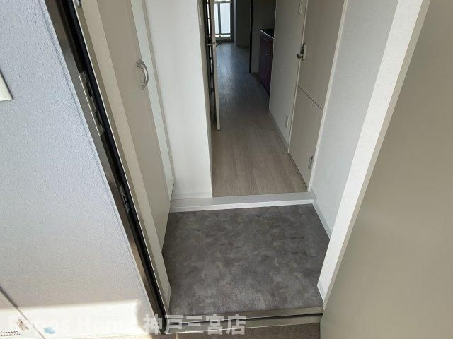 ボンニー元町の玄関