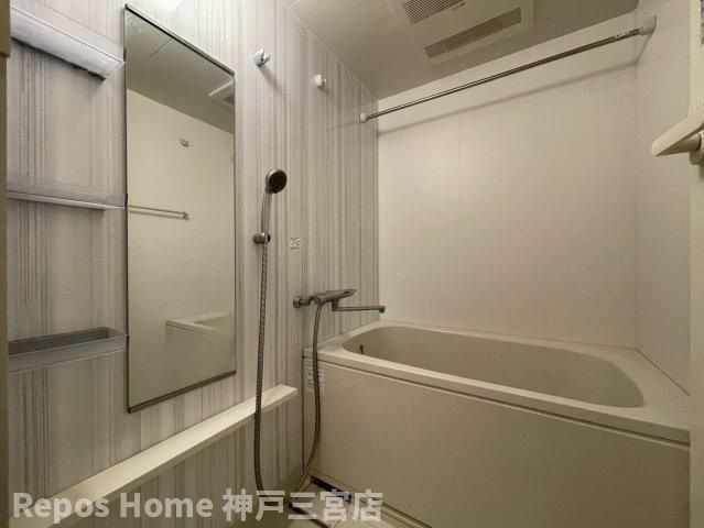ボンニー元町の浴室