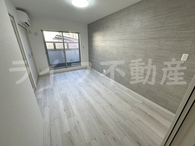 クリエオーレ俊徳町の居間・リビング