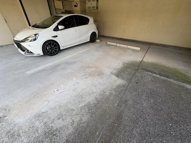 パラドール魚住Ⅱの駐車場