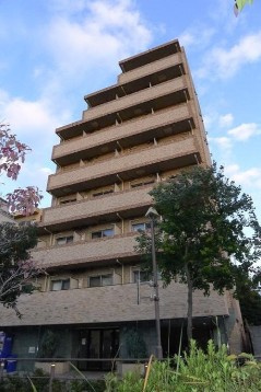 【外観】 | ステージファースト井荻 | 鉄筋コンクリート造のがっちりとした建物。