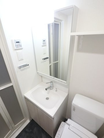 Ｓ－ＲＥＳＩＤＥＮＣＥ市川の独立洗面台
