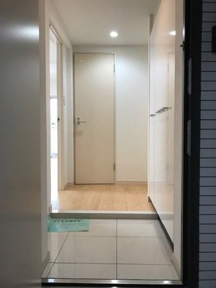 ヴォーガコルテ大森北の玄関
