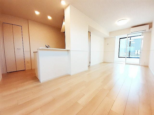 サンライズ桜町Ｂの居間・リビング