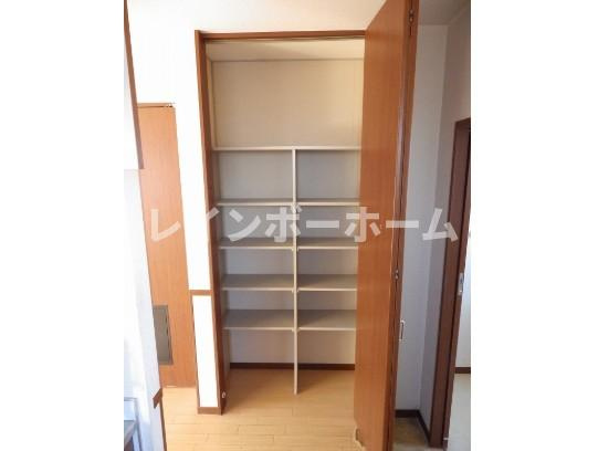 フォレスタの収納