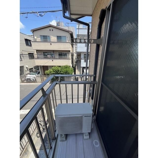 アンプルールクラージュ西青木のバルコニー