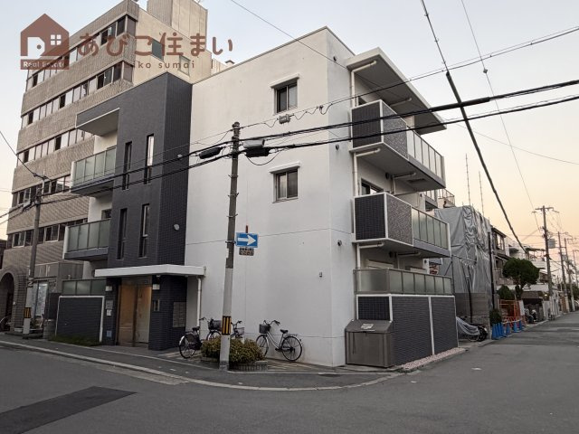 長居パークヴィラの外観