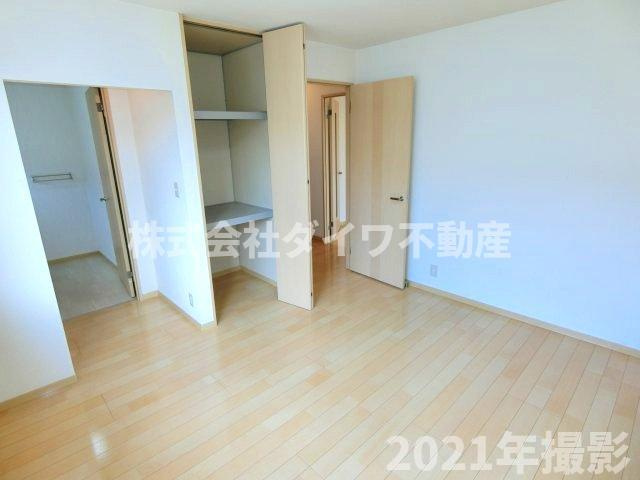 シャーメゾン デュオの内装|北側洋室