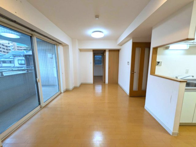 宝塚市南口２丁目のマンションの居間・リビング|使いやすいリビングです