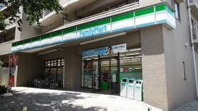 コートウッズ３３のその他|ファミリーマート