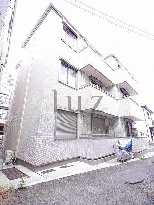 エセンシアデルリオの外観