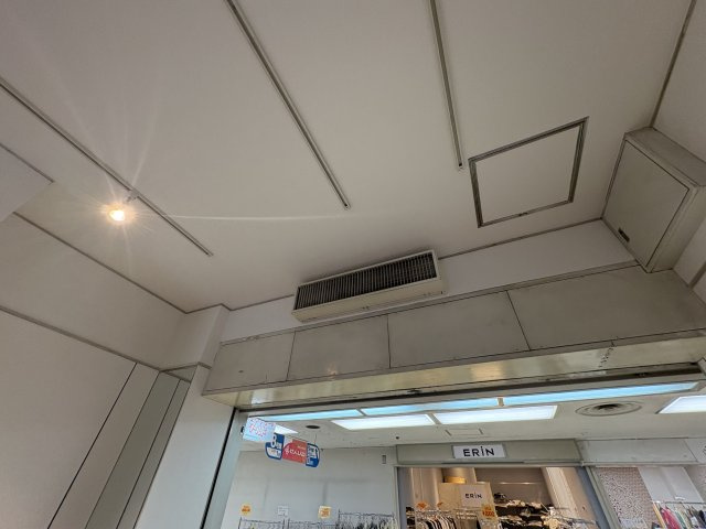 船場センタービル８号館の内装