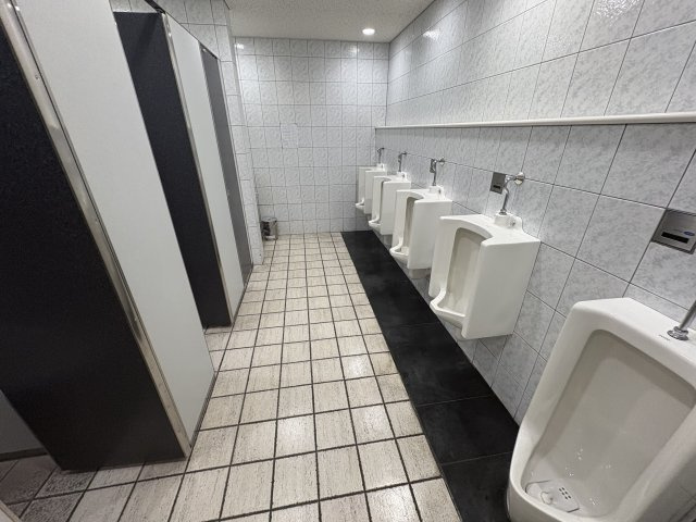 船場センタービル８号館のトイレ