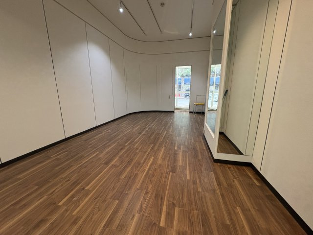 船場センタービル８号館の内装