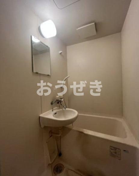 台東区根岸１丁目の賃貸マンションの浴室