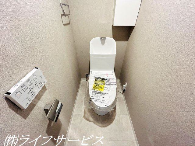 【トイレ】 | 新大阪第１グリーンマンション | 温水洗浄便座付トイレ