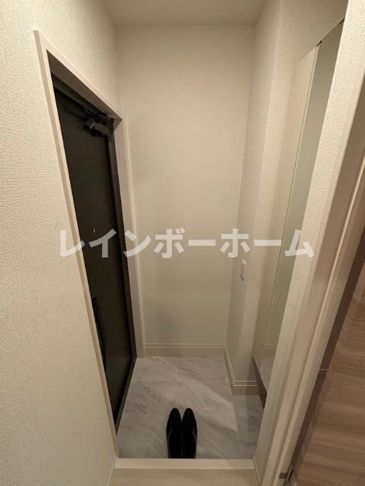 グラナーデ白子の玄関