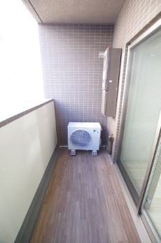 ブライズ蒲田EASTのバルコニー