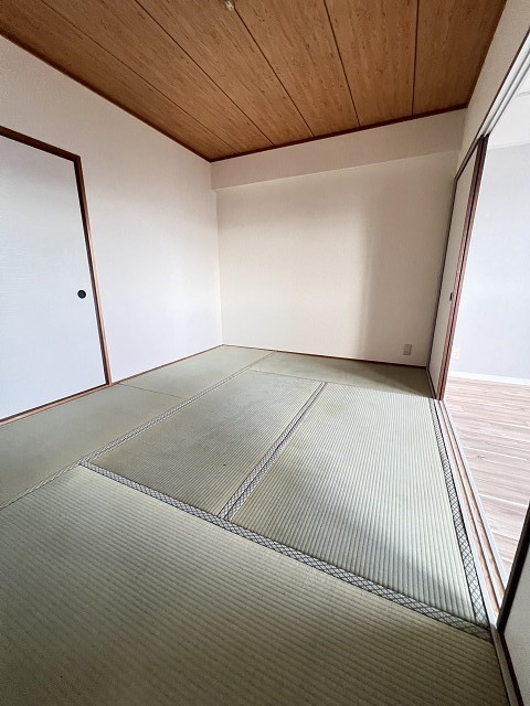 エスポワール南清水の和室