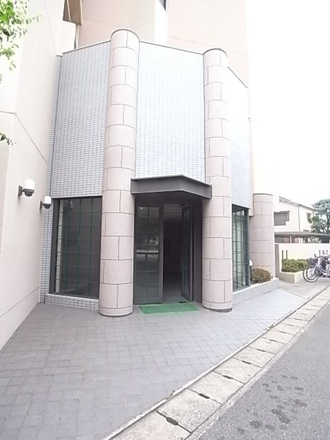 エスポワール南清水のエントランス