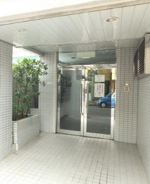 【エントランス】