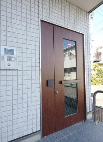 【エントランス】