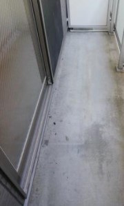 【バルコニー】