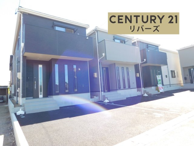 名古屋市北区東味鋺３丁目の新築一戸建の外観|☆５号棟☆　　新価格！！いつでも見学できます♪（お問合せ当日、平日、水曜、夜間でもＯＫ）　防犯カメラ・ＥⅤ車充電設備搭載！　駐車並列２台可！　４ＬＤＫ！　収納豊富なリビング１８．０帖♪