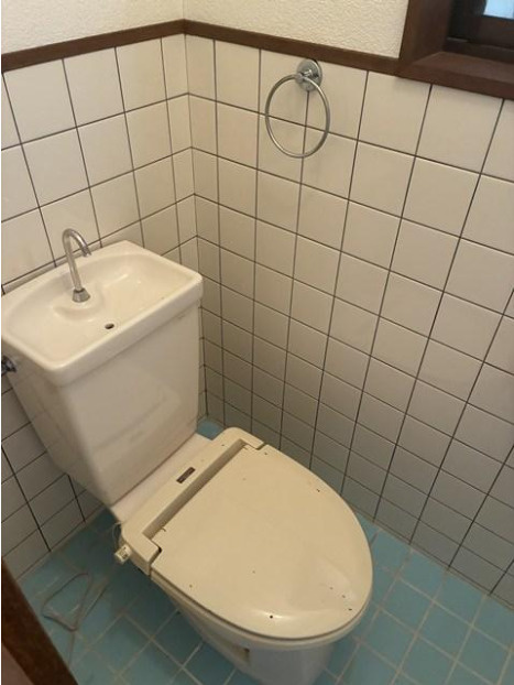 衣笠開キ町 中古戸建のトイレ