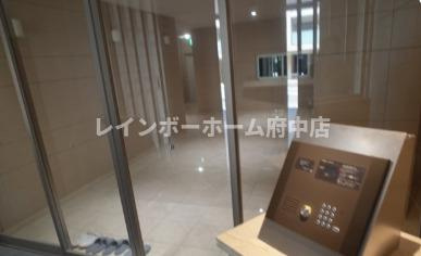 ハルグラン若葉台のエントランス