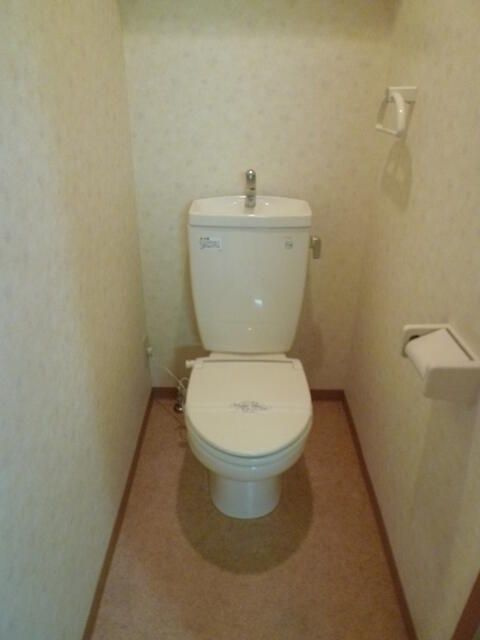 ロイヤルコート氷川台のトイレ